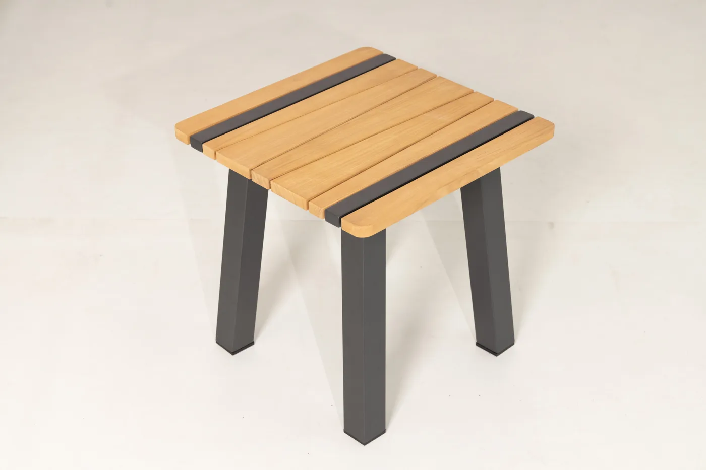 Bulan accent / side table