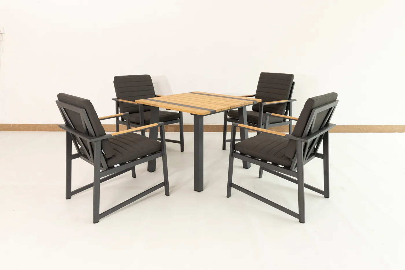Bulan square dining set (4-seat)